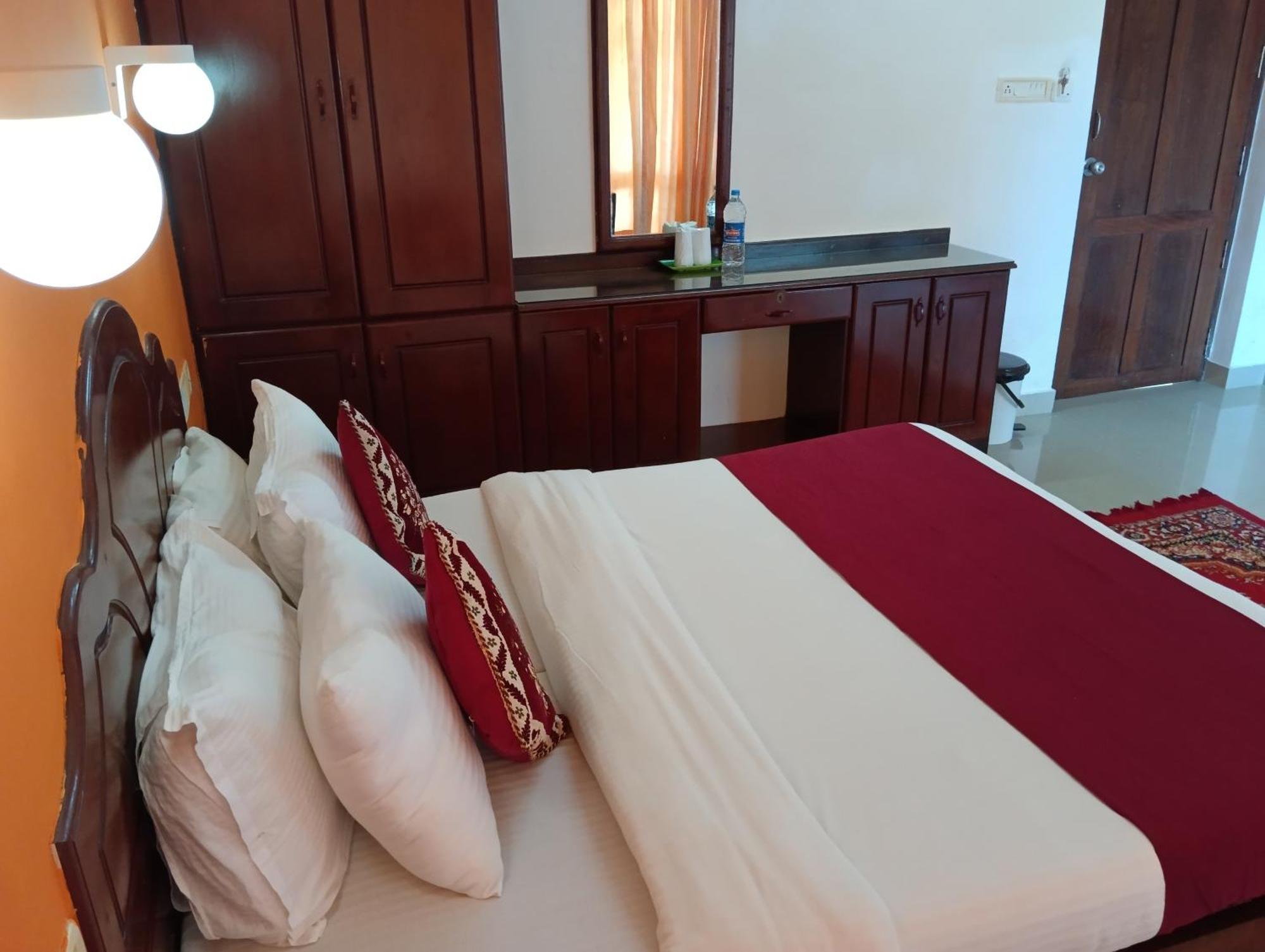 Vedantha Inn Kovalam Eksteriør bilde
